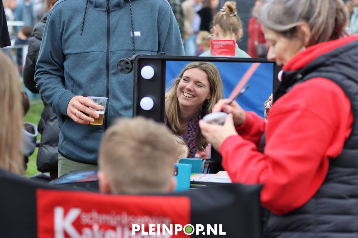 Zondag D I V.        (48)